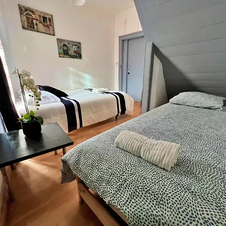Cosy Mouraria Lägenhet *