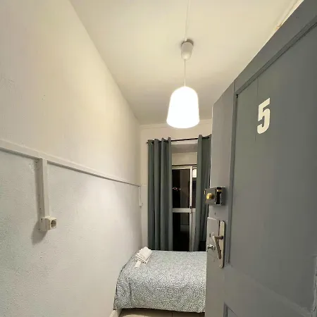 Cosy Mouraria ליסבון
